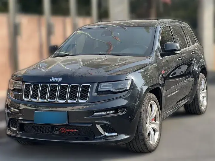 2014 Jeep Grand Cherokee SRT 6.4L 468HP V8 8AT