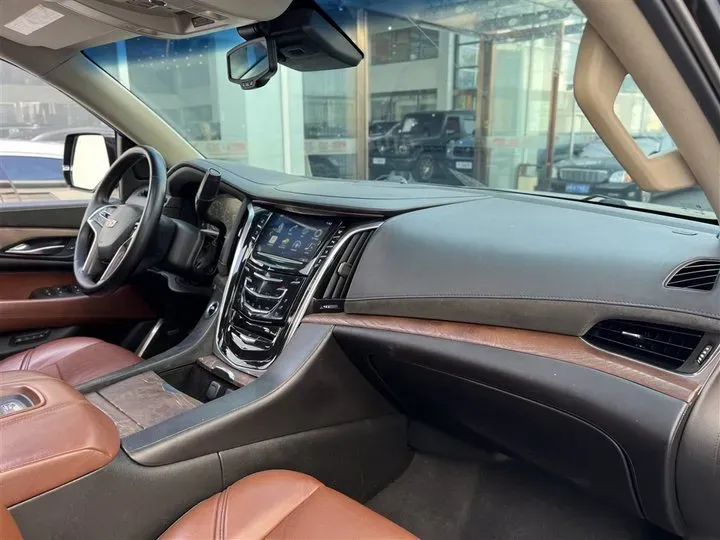 2013 Cadillac ESCALADE 6.2L 409HP V8 6AT,autocango,china used car exporter,china ev exporter,chinese used car exporter,chinese used ev exporter