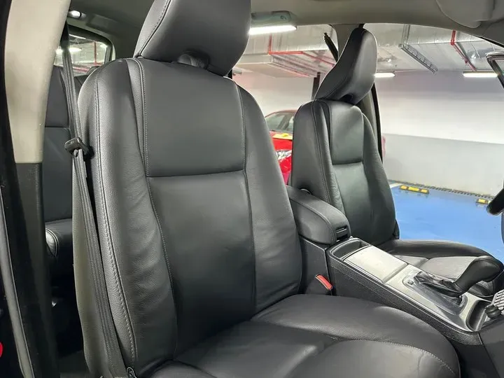 2014 Volvo XC Classic 2.5T 209HP L5 5AT,autocango,china used car exporter,china ev exporter,chinese used car exporter,chinese used ev exporter