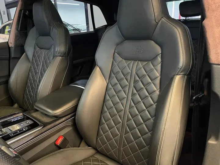 2021 Audi Q8 3.0T 340HP V6 8AT,autocango,china used car exporter,china ev exporter,chinese used car exporter,chinese used ev exporter