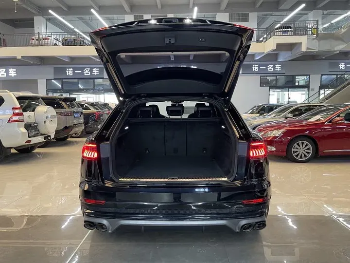 2021 Audi Q8 3.0T 340HP V6 8AT,autocango,china used car exporter,china ev exporter,chinese used car exporter,chinese used ev exporter