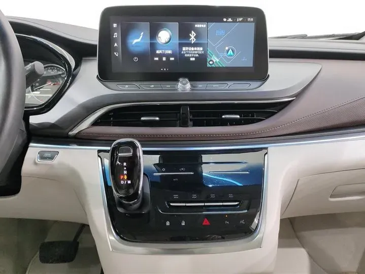 2022 Buick GL8 2.0T 237HP L4 9AT,autocango,china used car exporter,china ev exporter,chinese used car exporter,chinese used ev exporter