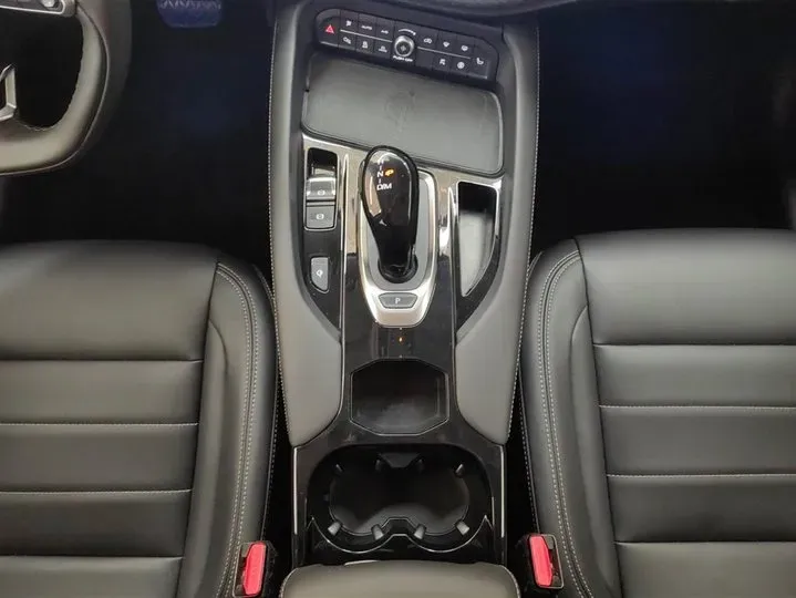 2021 Haval F7x 2.0T 224HP L4 7DCT,autocango,china used car exporter,china ev exporter,chinese used car exporter,chinese used ev exporter