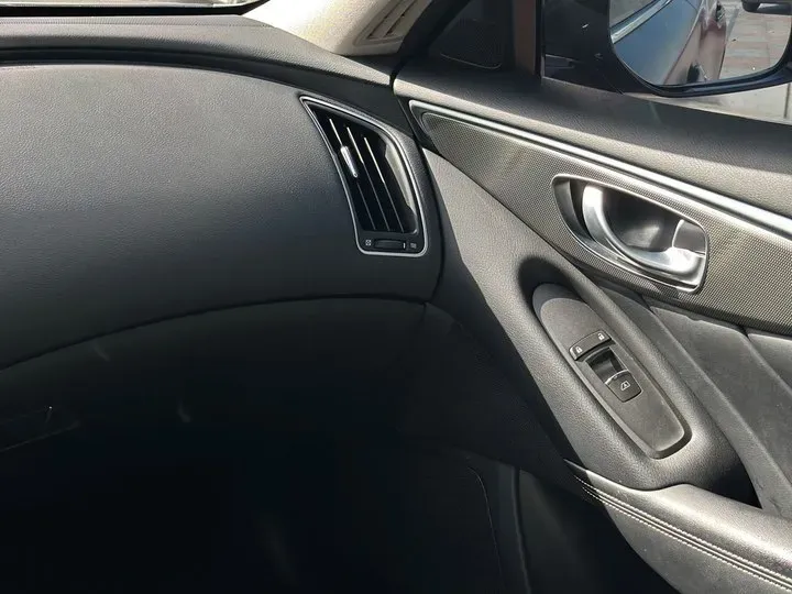 2014 Infiniti Q50 3.7L 351HP V6 7AT,autocango,china used car exporter,china ev exporter,chinese used car exporter,chinese used ev exporter