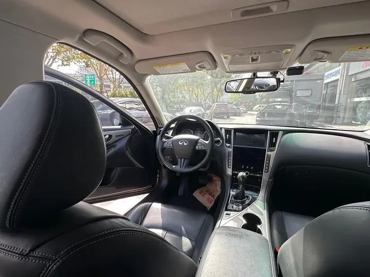2014 Infiniti Q50 3.7L 351HP V6 7AT,autocango,china used car exporter,china ev exporter,chinese used car exporter,chinese used ev exporter