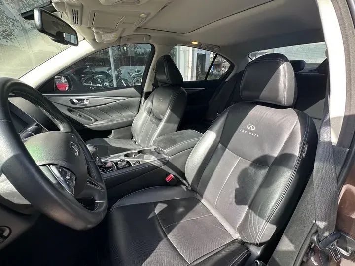 2014 Infiniti Q50 3.7L 351HP V6 7AT,autocango,china used car exporter,china ev exporter,chinese used car exporter,chinese used ev exporter