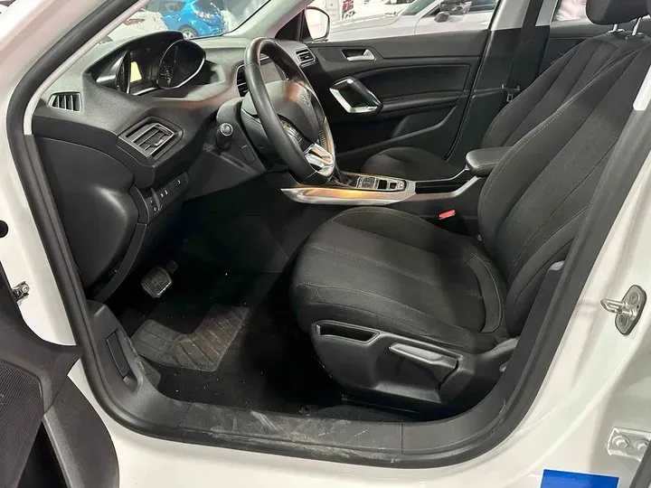 2015 Peugeot 308S 1.6T 167HP L4 6AT,autocango,china used car exporter,china ev exporter,chinese used car exporter,chinese used ev exporter