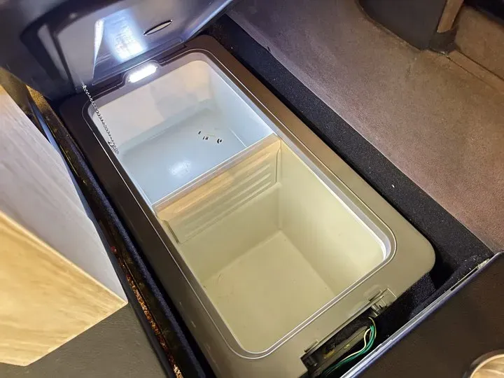 2011 Ford E350 5.4L 258HP V8 5AT,autocango,china used car exporter,china ev exporter,chinese used car exporter,chinese used ev exporter