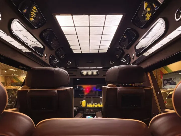 2011 Ford E350 5.4L 258HP V8 5AT,autocango,china used car exporter,china ev exporter,chinese used car exporter,chinese used ev exporter