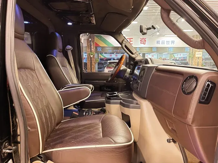 2011 Ford E350 5.4L 258HP V8 5AT,autocango,china used car exporter,china ev exporter,chinese used car exporter,chinese used ev exporter