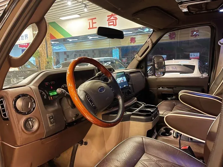 2011 Ford E350 5.4L 258HP V8 5AT,autocango,china used car exporter,china ev exporter,chinese used car exporter,chinese used ev exporter