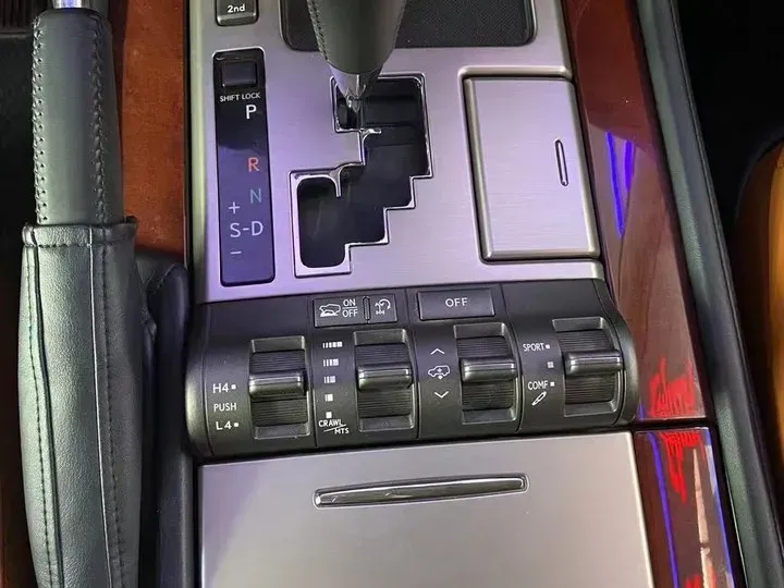 2009 Lexus LX 5.7L 367HP V8 6AT,autocango,china used car exporter,china ev exporter,chinese used car exporter,chinese used ev exporter