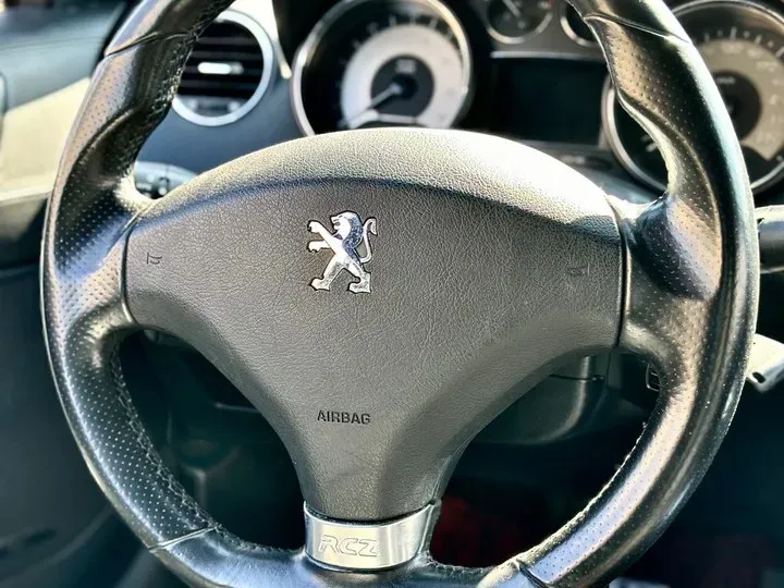 2011 Peugeot RCZ 1.6T 156HP L4 6AT,autocango,china used car exporter,china ev exporter,chinese used car exporter,chinese used ev exporter