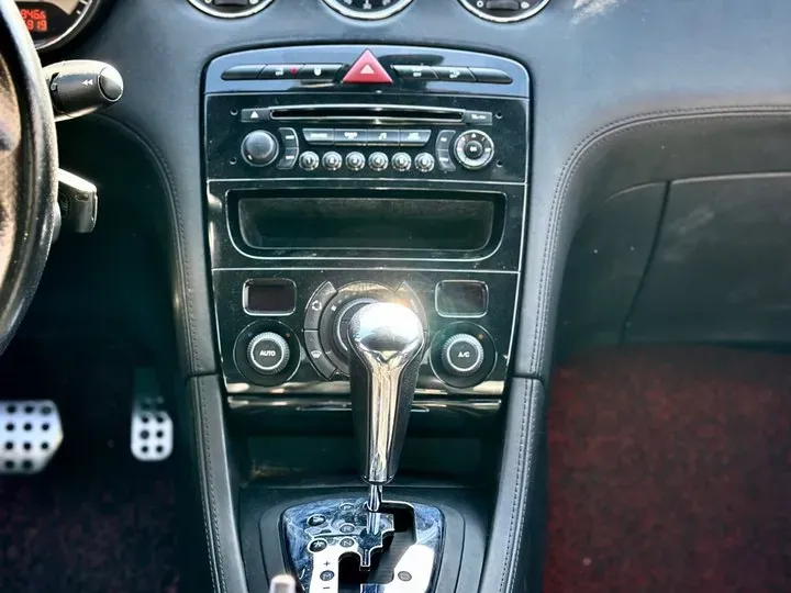 2011 Peugeot RCZ 1.6T 156HP L4 6AT,autocango,china used car exporter,china ev exporter,chinese used car exporter,chinese used ev exporter