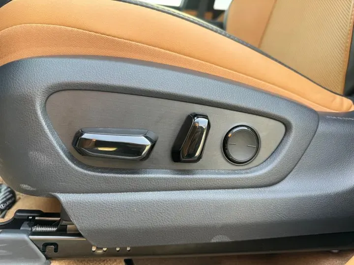 2023 Lexus RZ BEV 66KWH,autocango,china used car exporter,china ev exporter,chinese used car exporter,chinese used ev exporter