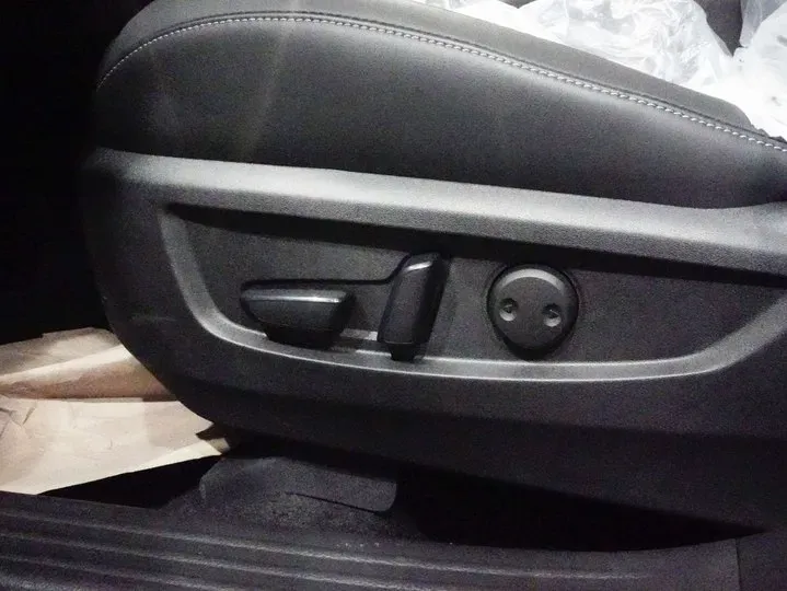 2022 Infiniti QX55 2.0T 261HP L4 CVT,autocango,china used car exporter,china ev exporter,chinese used car exporter,chinese used ev exporter