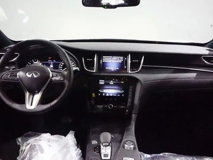 2022 Infiniti QX55 2.0T 261HP L4 CVT,autocango,china used car exporter,china ev exporter,chinese used car exporter,chinese used ev exporter