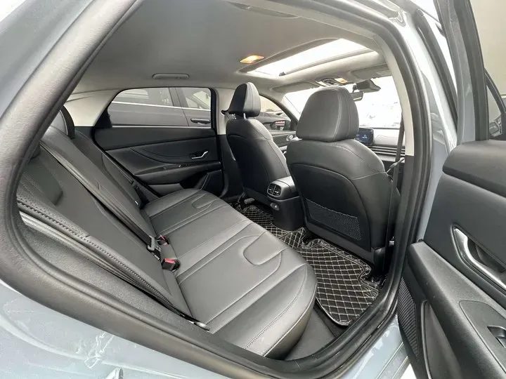 2021 Hyundai Elantra 1.5L 115HP L4 CVT,autocango,china used car exporter,china ev exporter,chinese used car exporter,chinese used ev exporter