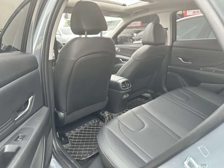 2021 Hyundai Elantra 1.5L 115HP L4 CVT,autocango,china used car exporter,china ev exporter,chinese used car exporter,chinese used ev exporter