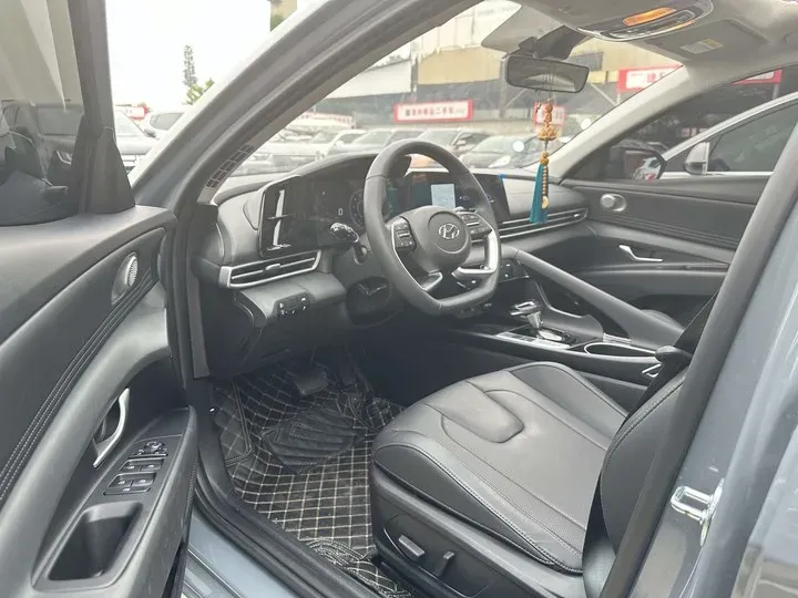 2021 Hyundai Elantra 1.5L 115HP L4 CVT,autocango,china used car exporter,china ev exporter,chinese used car exporter,chinese used ev exporter