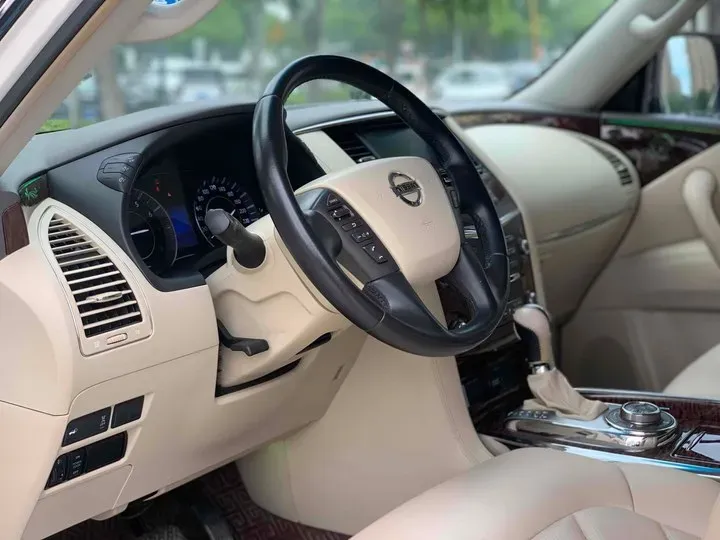 2018 Nissan Patrol 4.0L 279HP V6 7AT,autocango,china used car exporter,china ev exporter,chinese used car exporter,chinese used ev exporter