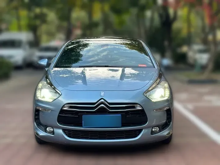 2012 DS 5 1.6T 163HP L4 6AT,autocango,china used car exporter,china ev exporter,chinese used car exporter,chinese used ev exporter