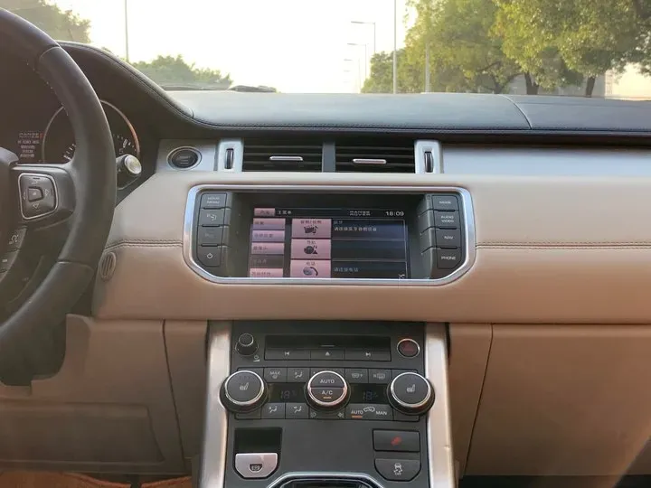 2013 Land Rover Range Rover Evoque 2.0T 241HP L4 6AT,autocango,china used car exporter,china ev exporter,chinese used car exporter,chinese used ev exporter