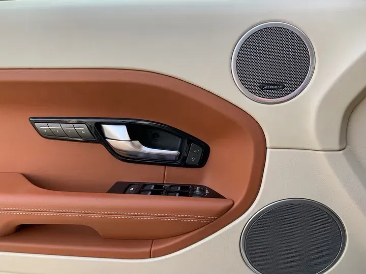 2013 Land Rover Range Rover Evoque 2.0T 241HP L4 6AT,autocango,china used car exporter,china ev exporter,chinese used car exporter,chinese used ev exporter