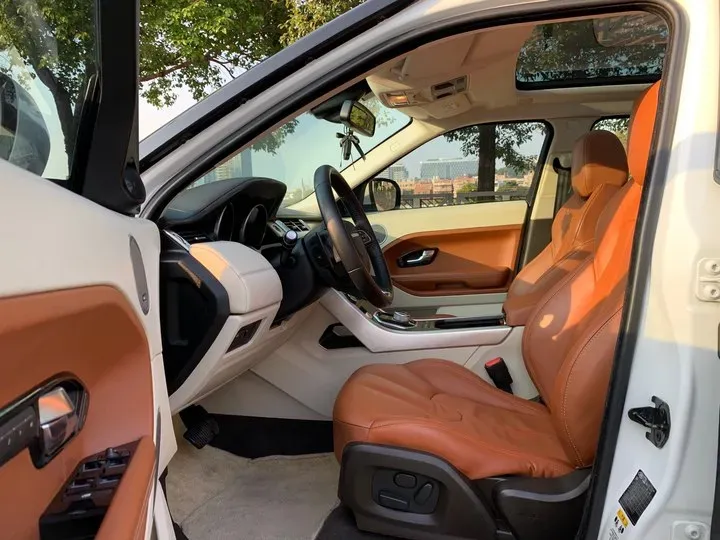 2013 Land Rover Range Rover Evoque 2.0T 241HP L4 6AT,autocango,china used car exporter,china ev exporter,chinese used car exporter,chinese used ev exporter