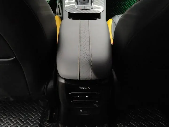 2023 GAC Trumpchi Empow 1.5T 177HP L4 7DCT,autocango,china used car exporter,china ev exporter,chinese used car exporter,chinese used ev exporter