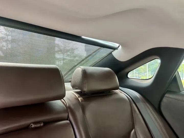 2011 Hyundai Azera 2.4L 180HP L4 6AT,autocango,china used car exporter,china ev exporter,chinese used car exporter,chinese used ev exporter