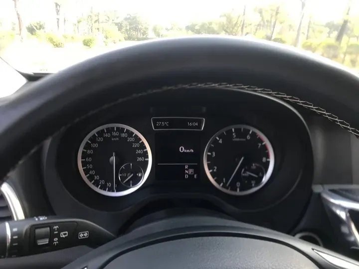 2017 Infiniti QX30 2.0T 211HP L4 7DCT,autocango,china used car exporter,china ev exporter,chinese used car exporter,chinese used ev exporter