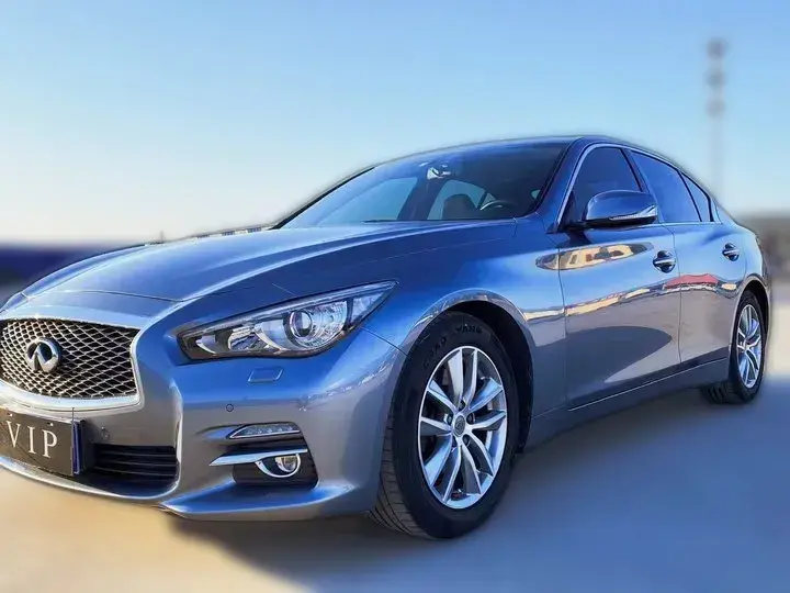2014 Infiniti Q50 3.7L 351HP V6 7AT