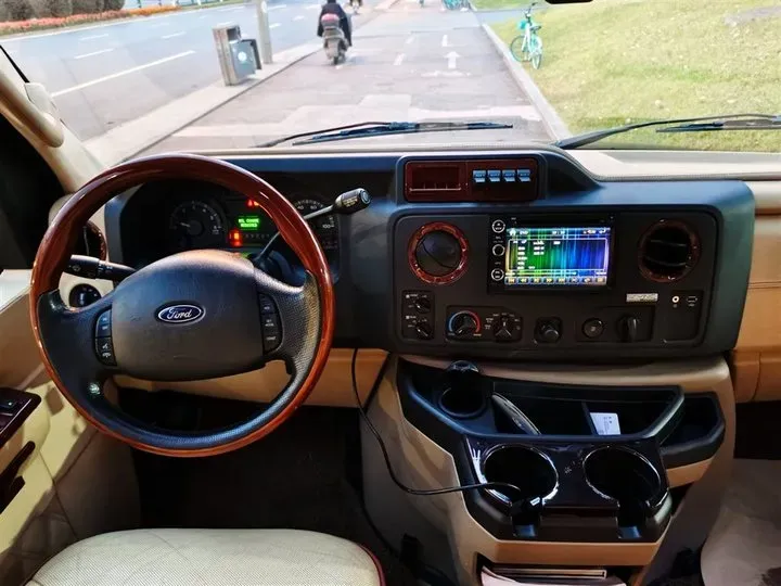 2011 Ford E350 5.4L 258HP V8 5AT,autocango,china used car exporter,china ev exporter,chinese used car exporter,chinese used ev exporter