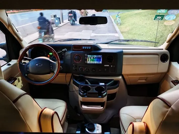 2011 Ford E350 5.4L 258HP V8 5AT,autocango,china used car exporter,china ev exporter,chinese used car exporter,chinese used ev exporter