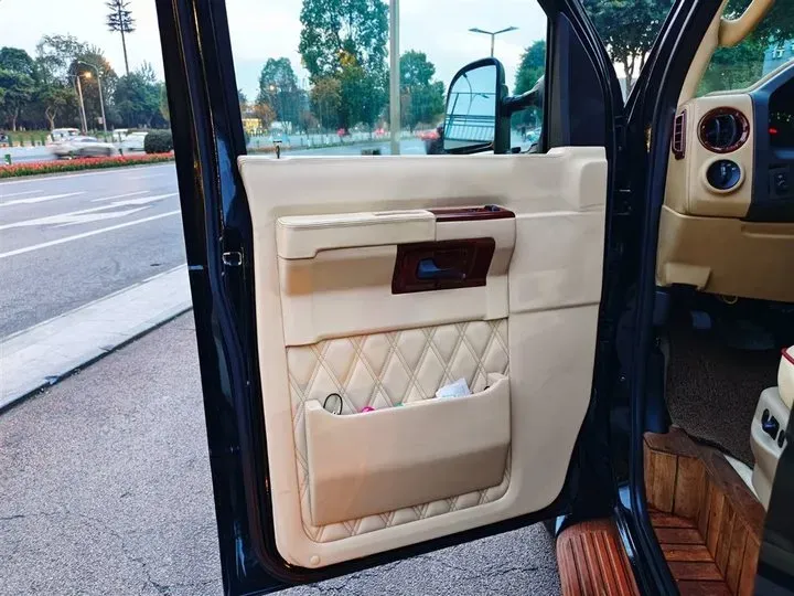 2011 Ford E350 5.4L 258HP V8 5AT,autocango,china used car exporter,china ev exporter,chinese used car exporter,chinese used ev exporter