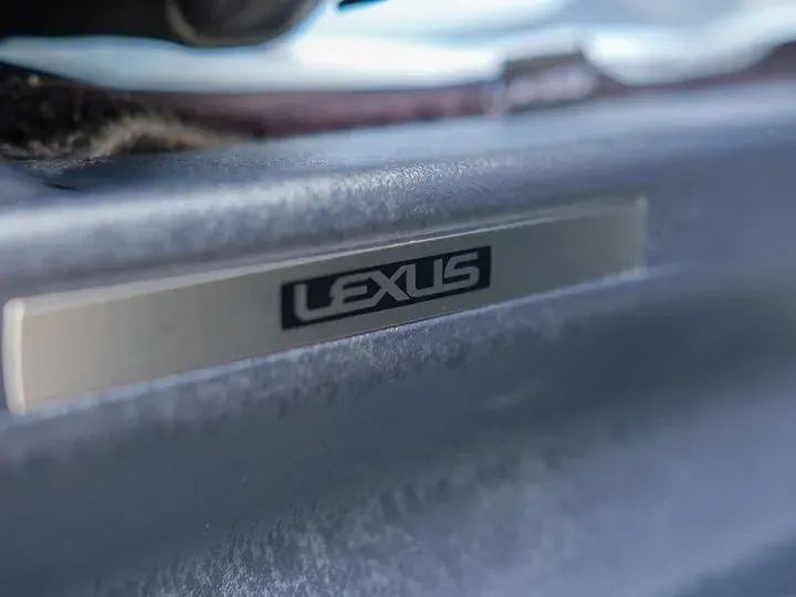 2020 Lexus LM 2.5L 117HP L4 E-CVT Hybrid,autocango,china used car exporter,china ev exporter,chinese used car exporter,chinese used ev exporter