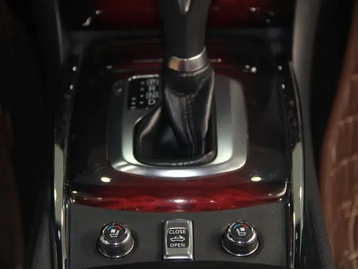 2010 Infiniti G Series 3.7L 351HP V6 7AT,autocango,china used car exporter,china ev exporter,chinese used car exporter,chinese used ev exporter