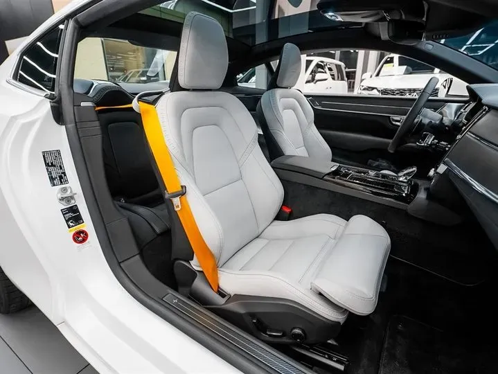 2018 Polestar 1 2.0T 326HP L4 8AT PHEV 34KWH,autocango,china used car exporter,china ev exporter,chinese used car exporter,chinese used ev exporter