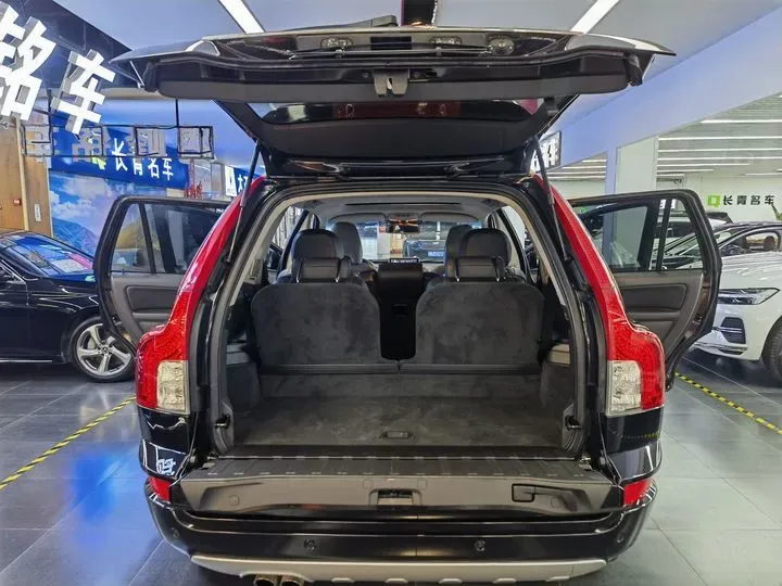 2014 Volvo XC Classic 2.5T 209HP L5 5AT,autocango,china used car exporter,china ev exporter,chinese used car exporter,chinese used ev exporter