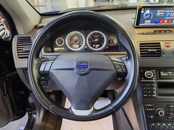 2014 Volvo XC Classic 2.5T 209HP L5 5AT,autocango,china used car exporter,china ev exporter,chinese used car exporter,chinese used ev exporter