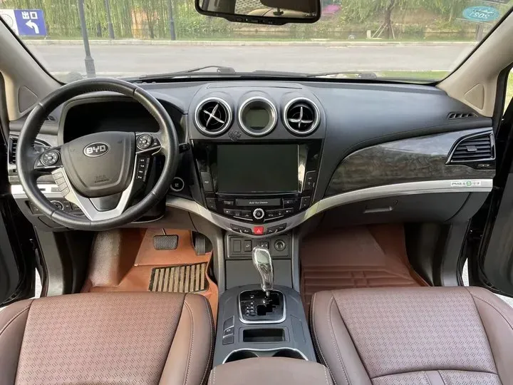 2016 BYD S7 2.0T 205HP L4 6DCT,autocango,china used car exporter,china ev exporter,chinese used car exporter,chinese used ev exporter