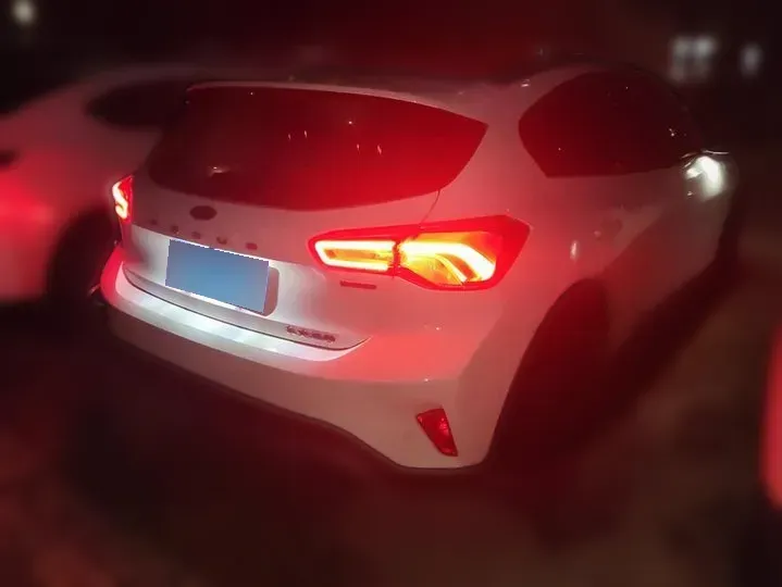 2020 Ford Focus Active 1.5T 174HP L3 8AT,autocango,china used car exporter,china ev exporter,chinese used car exporter,chinese used ev exporter