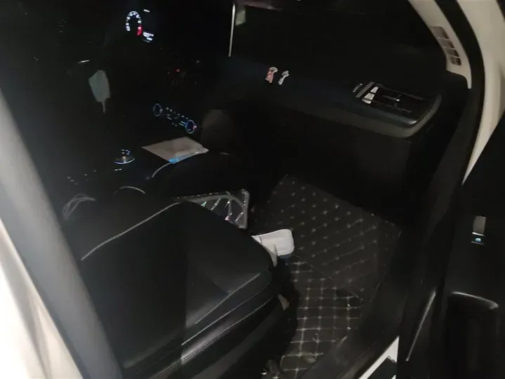 2020 Ford Focus Active 1.5T 174HP L3 8AT,autocango,china used car exporter,china ev exporter,chinese used car exporter,chinese used ev exporter