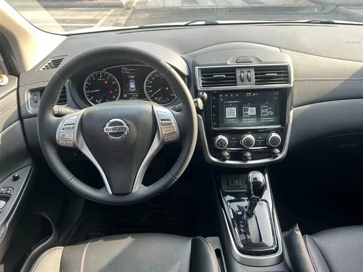 2021 Nissan Tiida 1.6L 122HP L4 CVT,autocango,china used car exporter,china ev exporter,chinese used car exporter,chinese used ev exporter