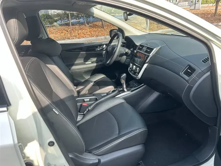 2021 Nissan Tiida 1.6L 122HP L4 CVT,autocango,china used car exporter,china ev exporter,chinese used car exporter,chinese used ev exporter