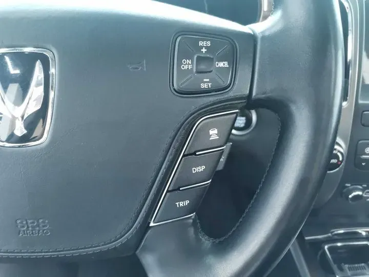 2009 Hyundai Equus 3.8L 290HP V6 6AT,autocango,china used car exporter,china ev exporter,chinese used car exporter,chinese used ev exporter