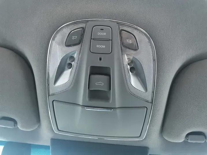 2009 Hyundai Equus 3.8L 290HP V6 6AT,autocango,china used car exporter,china ev exporter,chinese used car exporter,chinese used ev exporter