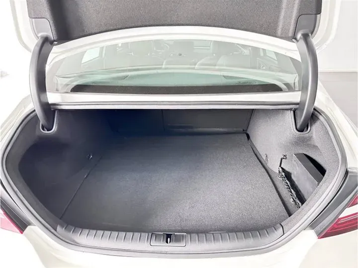 2021 Genesis G70 2.0T 245HP L4 8AT,autocango,china used car exporter,china ev exporter,chinese used car exporter,chinese used ev exporter