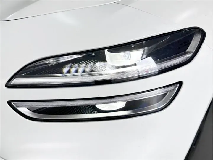 2021 Genesis G70 2.0T 245HP L4 8AT,autocango,china used car exporter,china ev exporter,chinese used car exporter,chinese used ev exporter